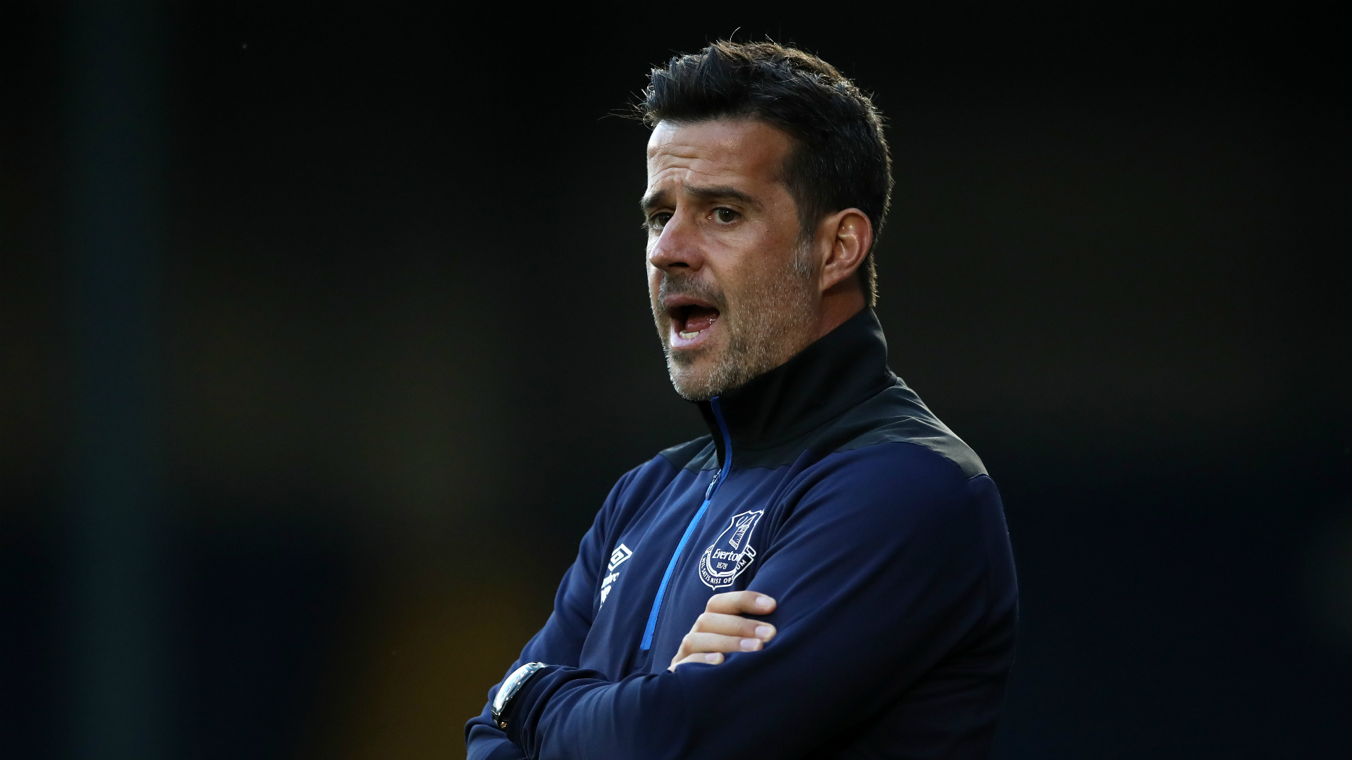 色中展现了 色中展现了